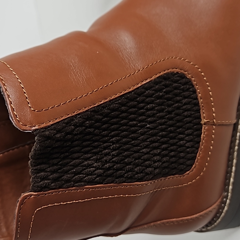 Lands' End Women's Side Zip Lug Sole Brown Chelsea Boot Size 9D (Wide) - Picture 8 of 11